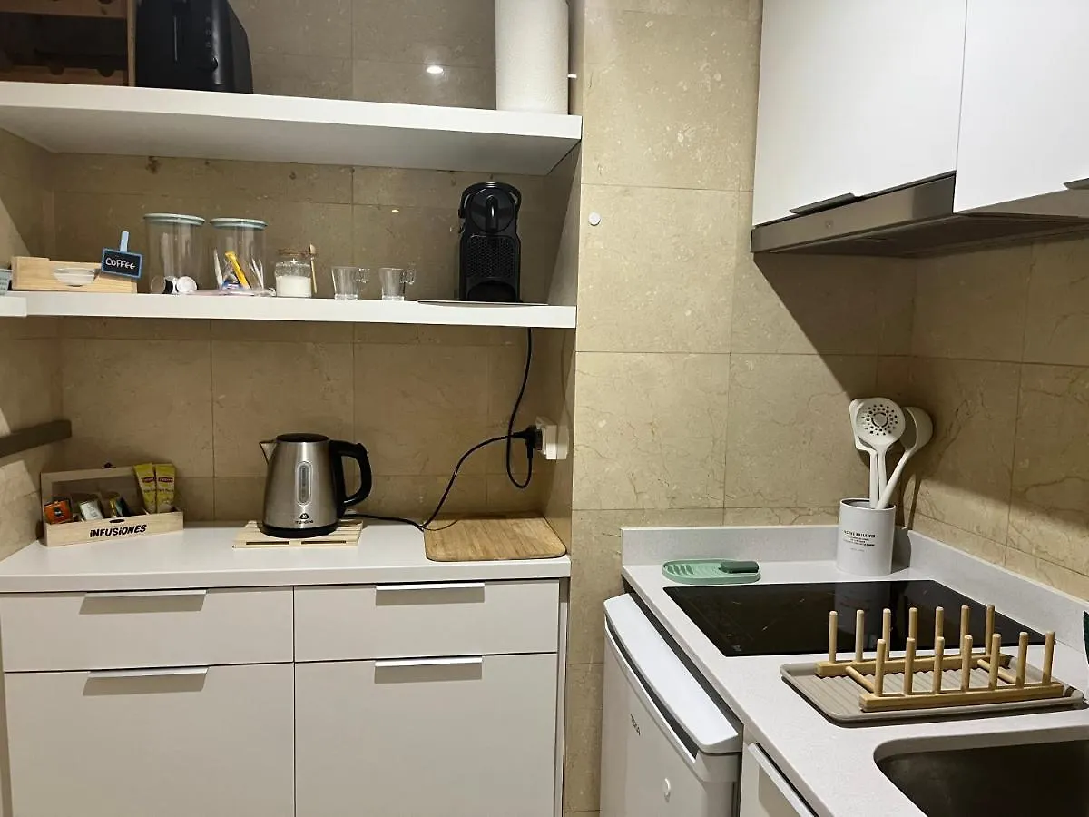 Precioso y tranquilo apartamento zona alta Diagonal Barcelona