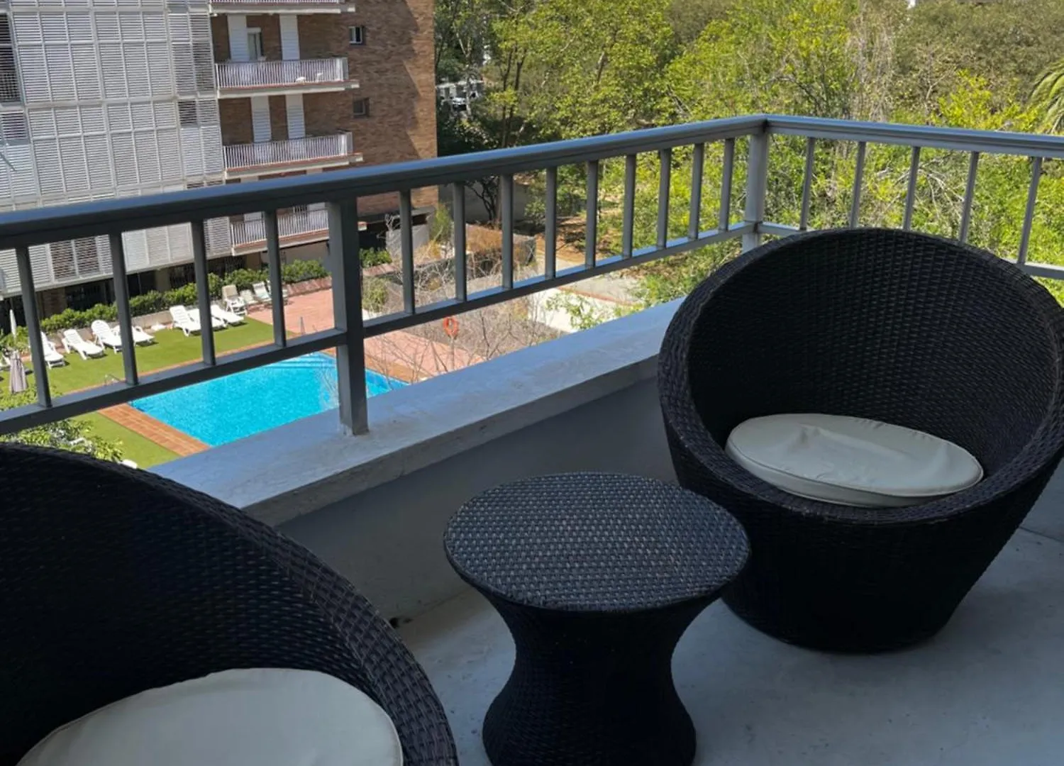 Precioso y tranquilo apartamento zona alta Diagonal Barcelona